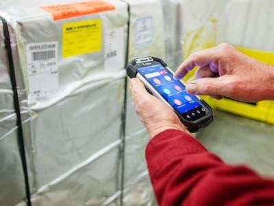 Tracking vaccine shipment with smartphone